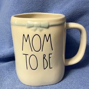 💐 Rae Dunn ‘Mom To Be’ Artisan Collection Ceramic Mug by Magenta